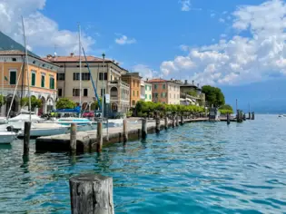A body of water with buildings and boats.