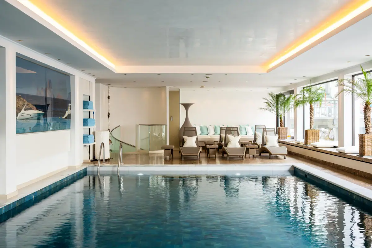 Indoor swimming pool