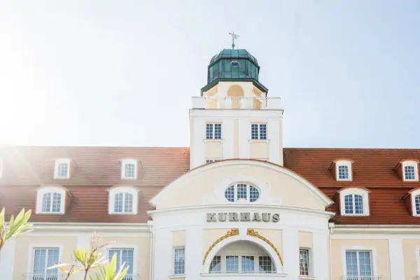 A building with a dome on top.